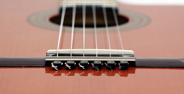 String Tie - Brown Amber