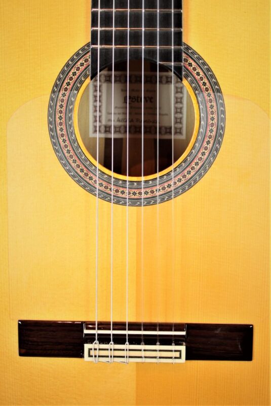 Francisco Esteve Alegria Flamenco Blanca Guitar Close Up
