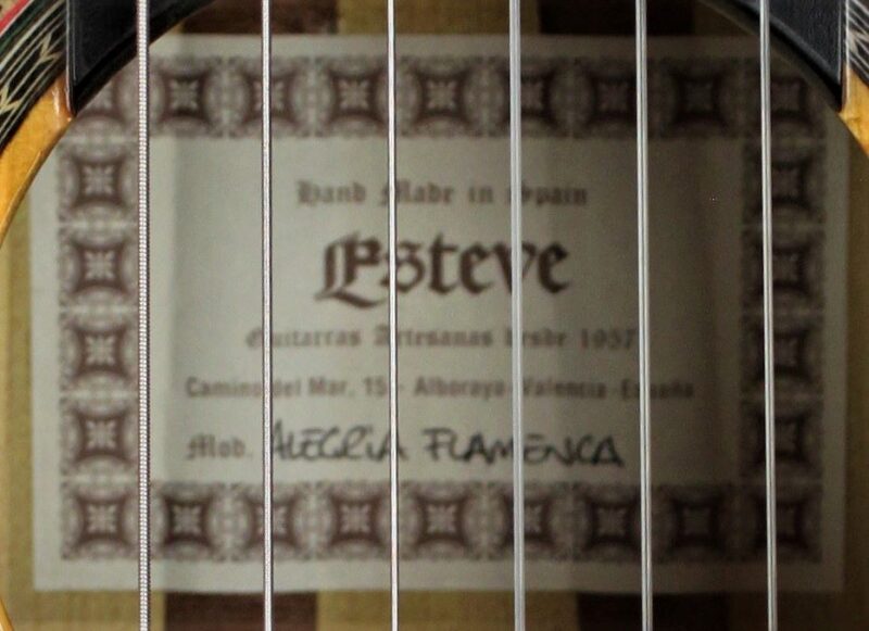Francisco Esteve Alegria Flamenco Blanca Guitar Label